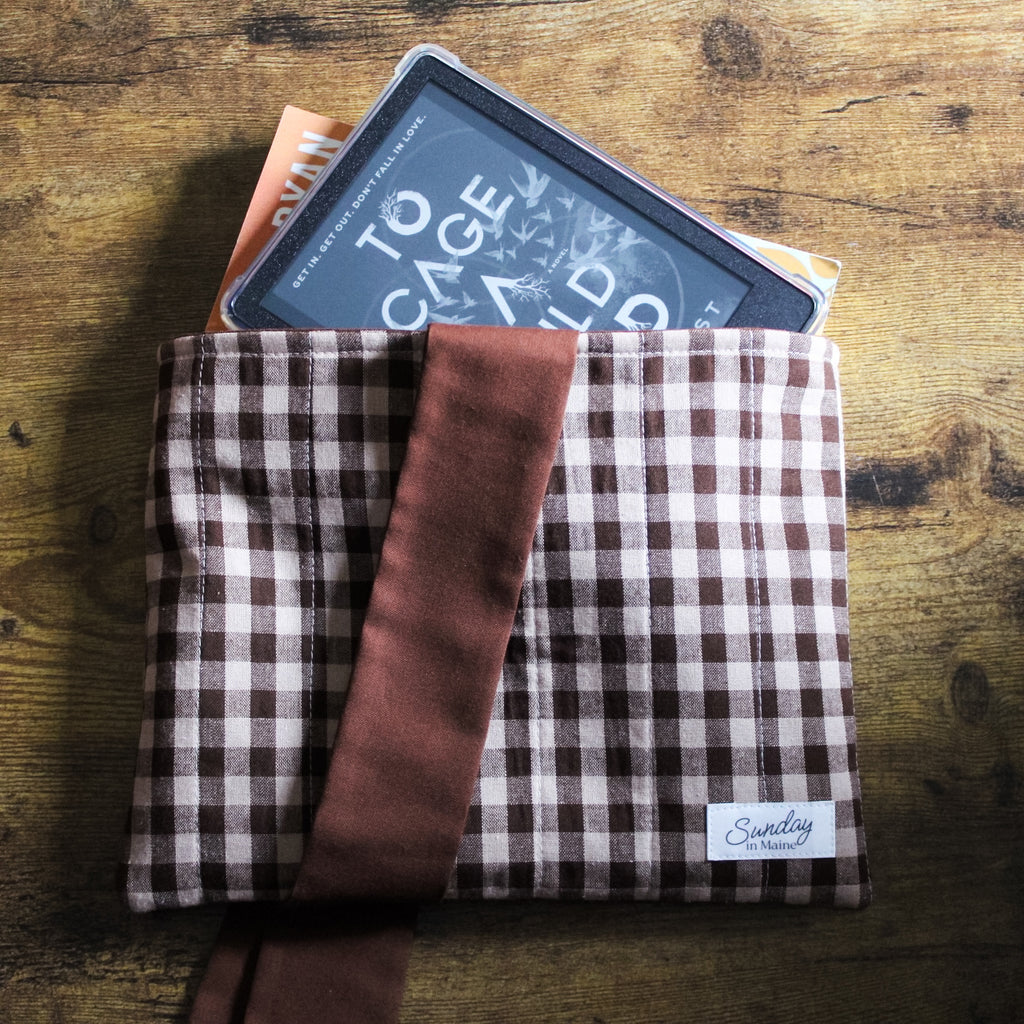 Brown Gingham Quilted Bow Book Sleeve