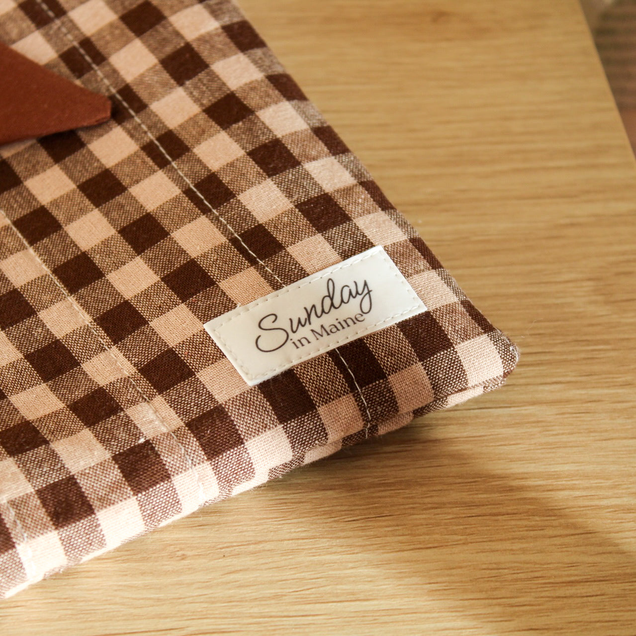 Brown Gingham Quilted Bow Book Sleeve